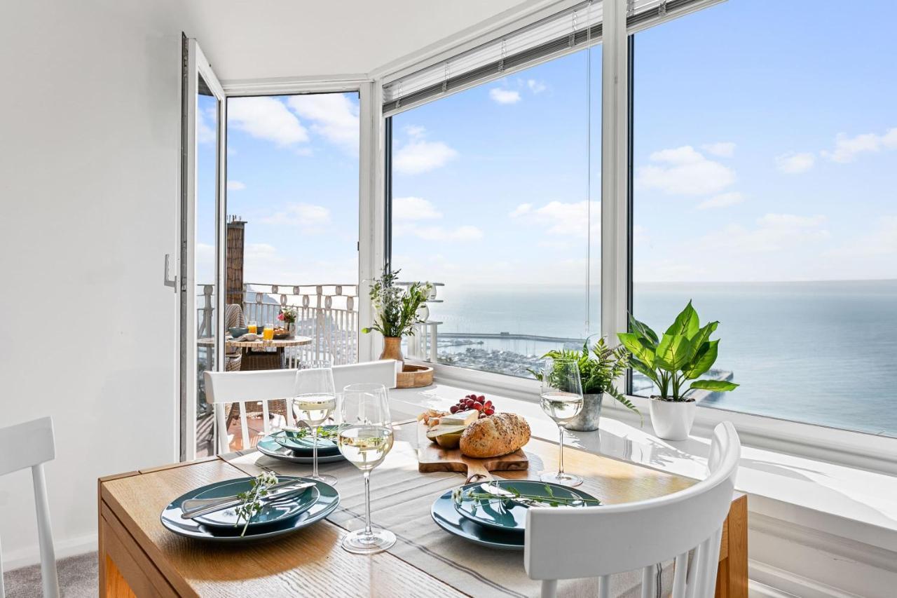 Wellswood Apartment - Sunny Apartment With Stunning Sea Views And Private Balcony Torquay Bagian luar foto
