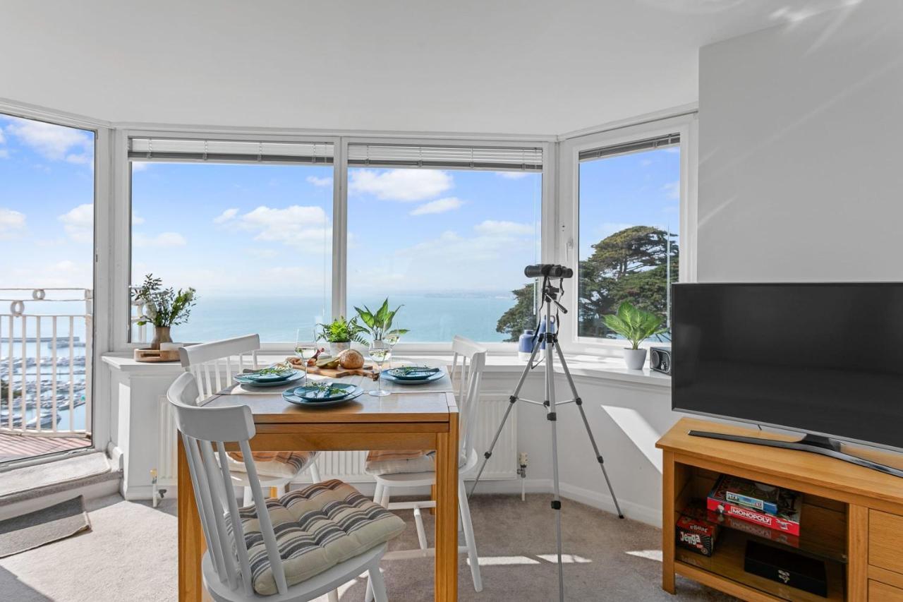 Wellswood Apartment - Sunny Apartment With Stunning Sea Views And Private Balcony Torquay Bagian luar foto