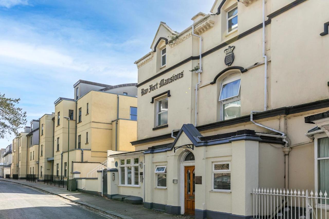 Wellswood Apartment - Sunny Apartment With Stunning Sea Views And Private Balcony Torquay Bagian luar foto